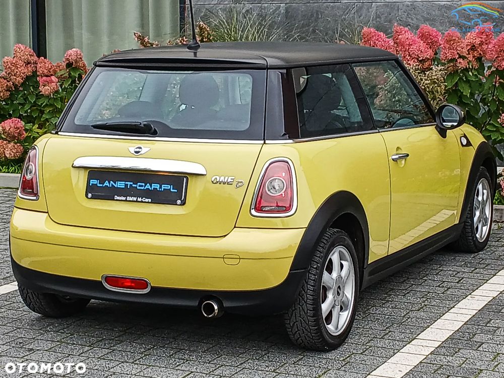 MINI ONE D - 13