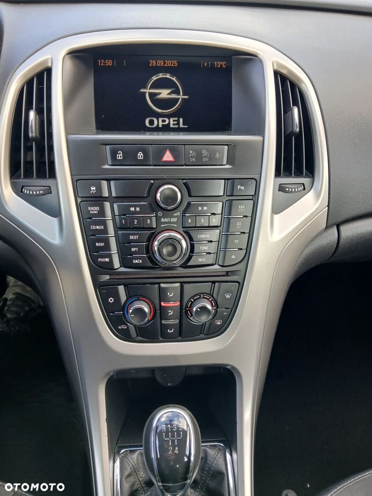 Opel Astra - 25