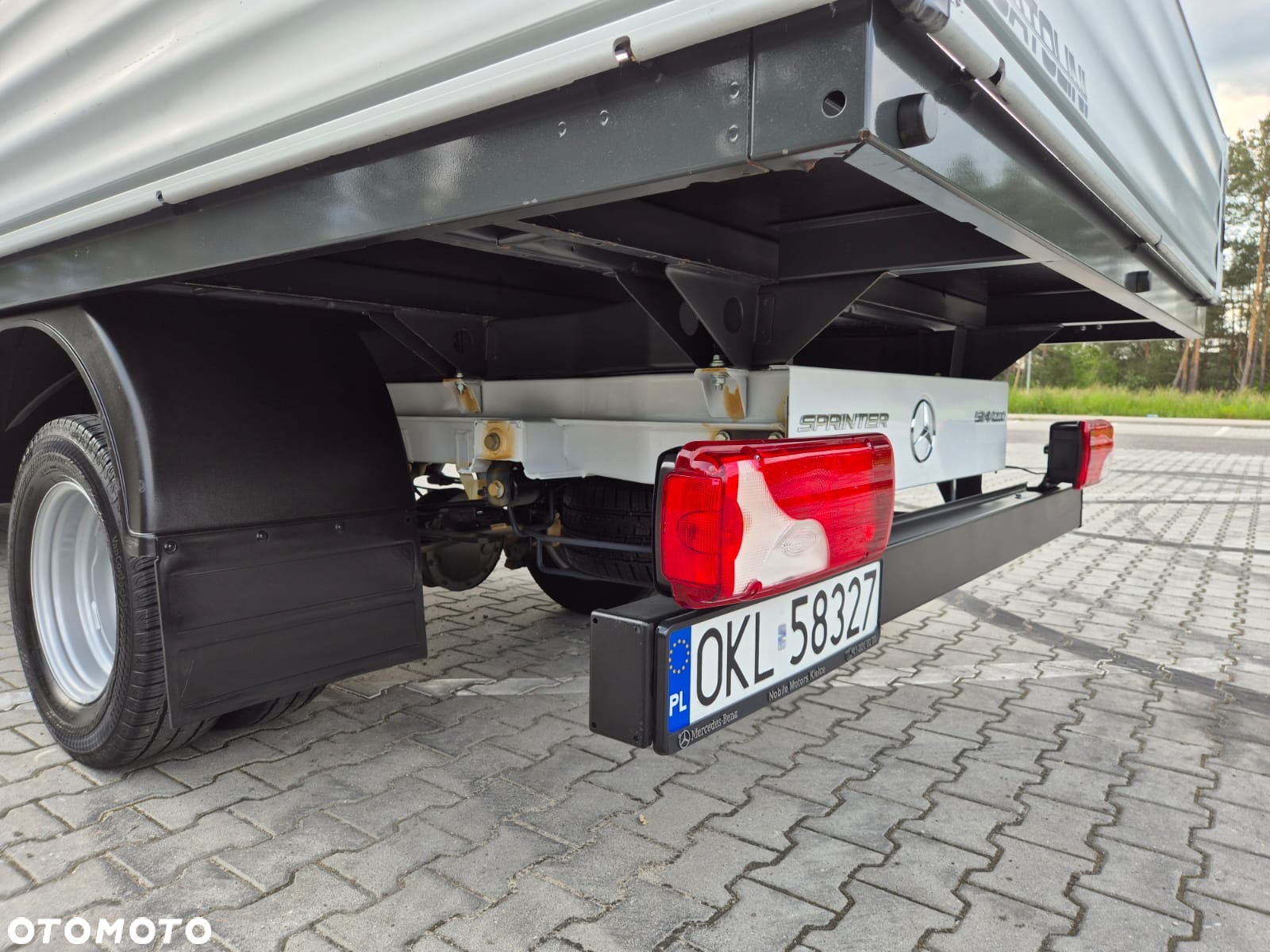 Mercedes-Benz Sprinter - 25