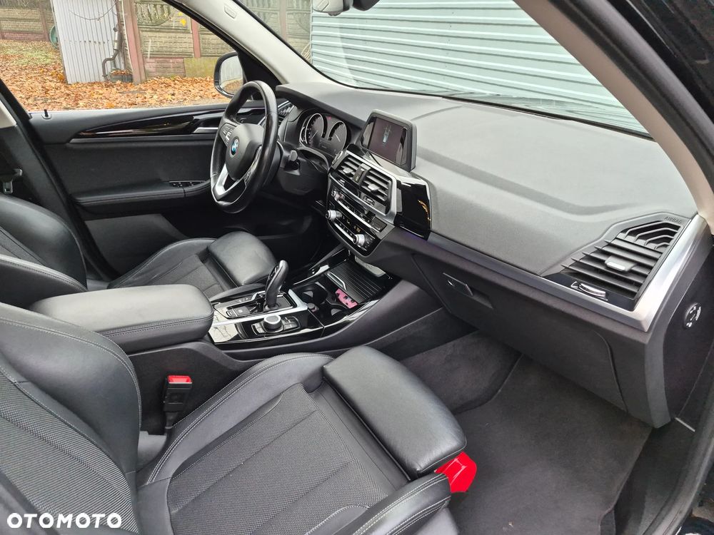 BMW X3 xDrive20i - 20