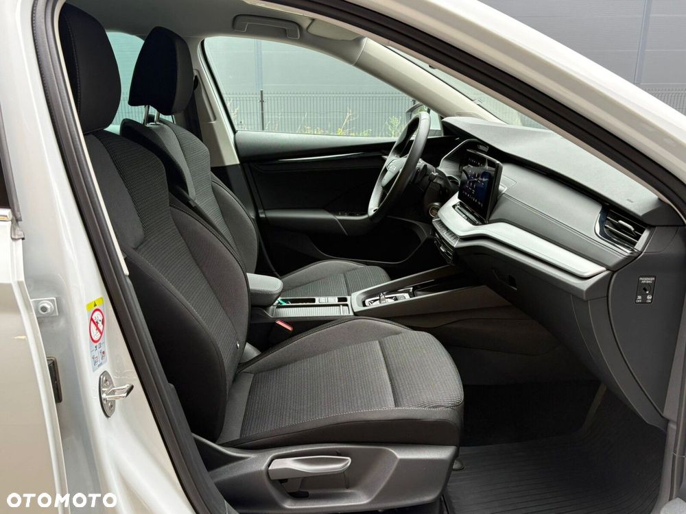 Skoda Octavia 1.5 TSI mHEV Selection DSG - 14