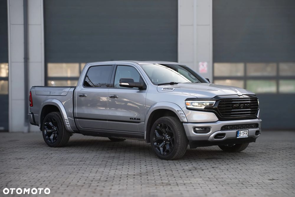 RAM 1500 5.7 Crew Cab Shortbed Limited Sport