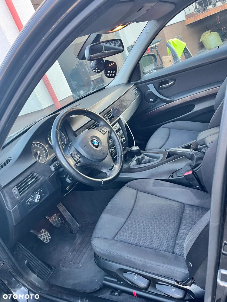 BMW Seria 3 - 10