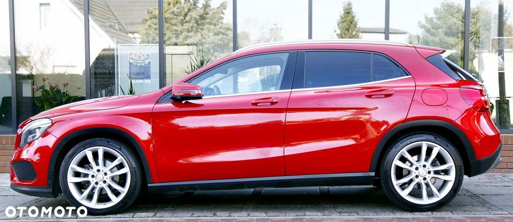 Mercedes-Benz GLA 180 7G-DCT Style - 21