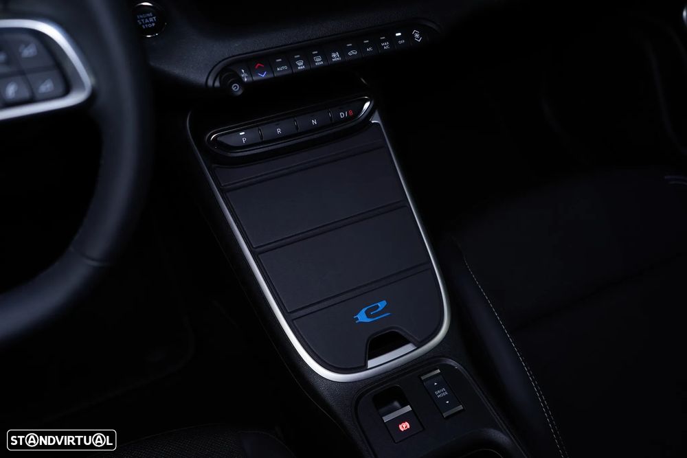 Jeep Avenger 54 kWh Summit - 24