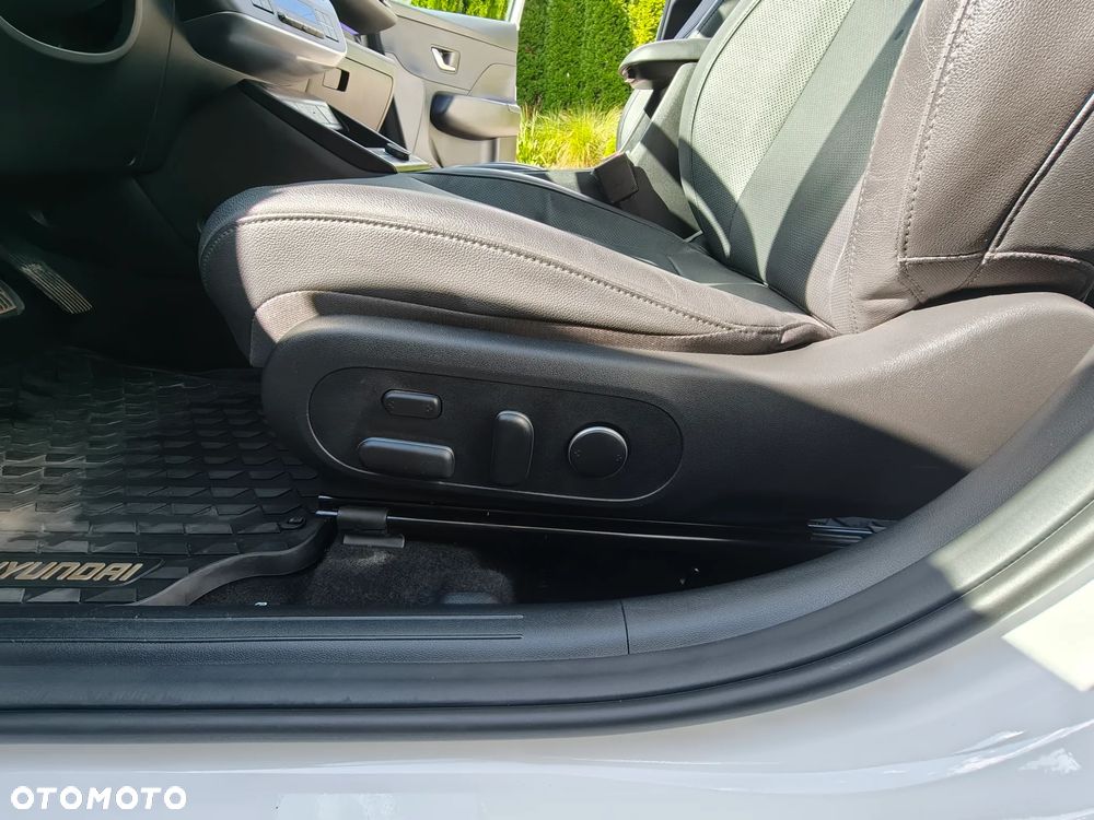 Hyundai Kona 1.6 GDI Hybrid Platinum DCT - 25