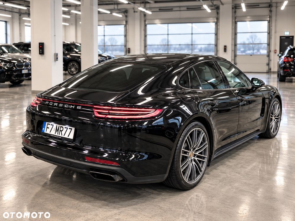 Porsche Panamera 4 Executive - 4