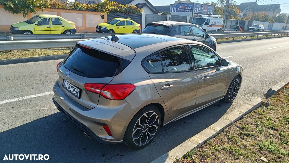 Ford Focus - 1