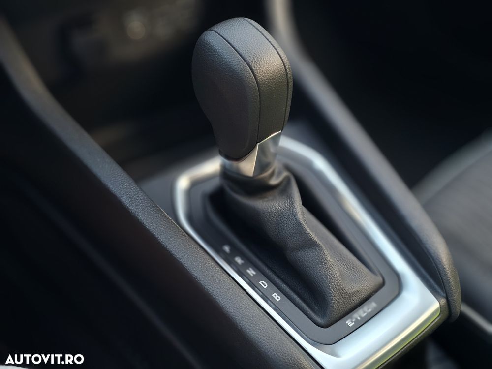 Renault Clio E-TECH Hybrid 140 BUSINESS EDITION - 17