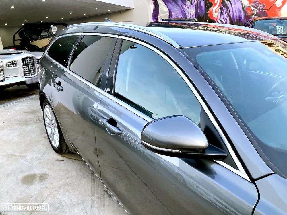 Jaguar XF Sportbrake 2.0 D Pure Aut. - 43