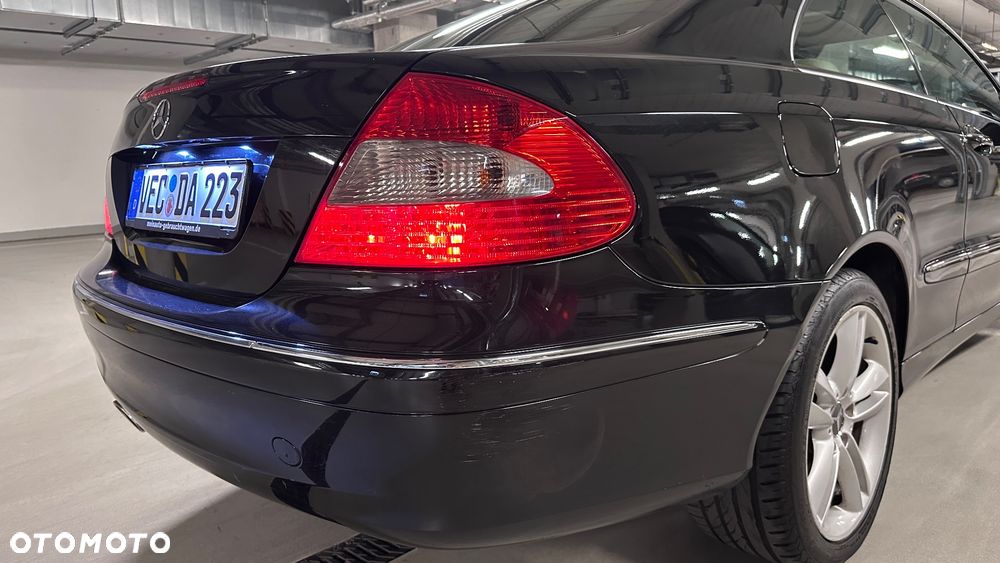 Mercedes-Benz CLK 350 7G-TRONIC Avantgarde - 41
