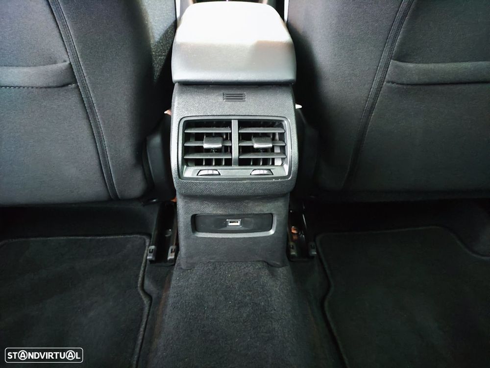 Citroën C4 1.2 Hybrid Plus e-DSC6 - 27