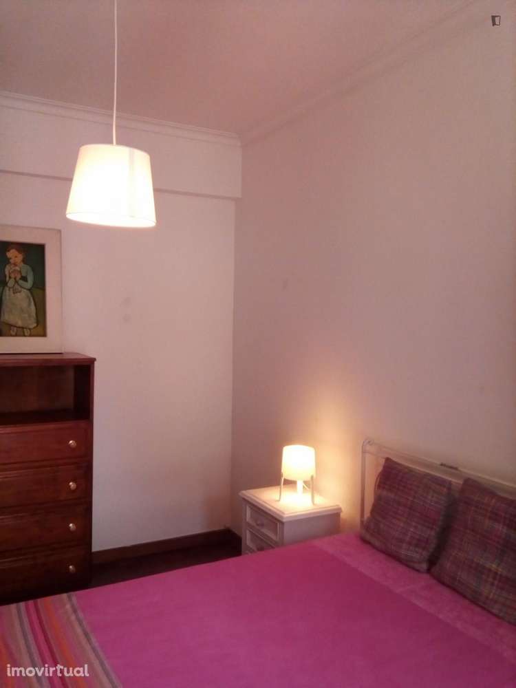 Quarto - localizado em Oeiras Lisbon - Grande imagem: 3/10