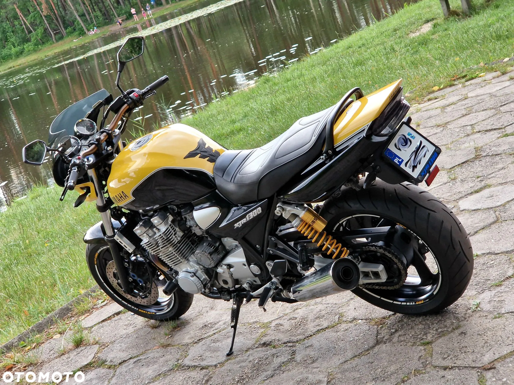 Yamaha XJR - 3