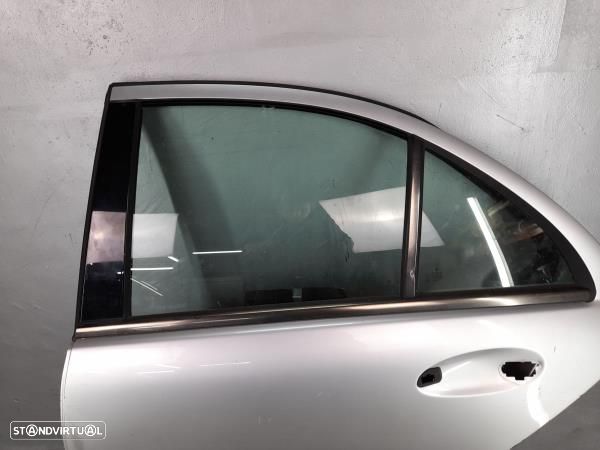 Porta Tras Esq Mercedes-Benz C-Class (W203) - 3
