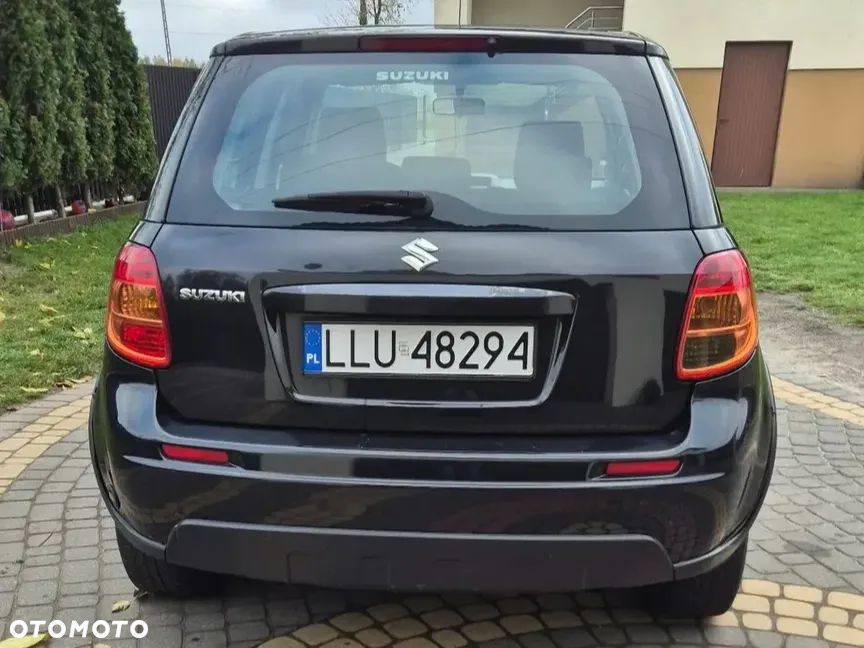 Suzuki SX4 1.5 - 8