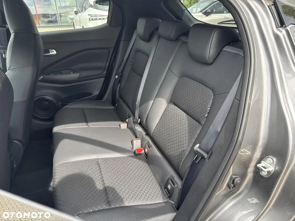 Nissan Juke 1.0 DIG-T N-Connecta DCT - 10