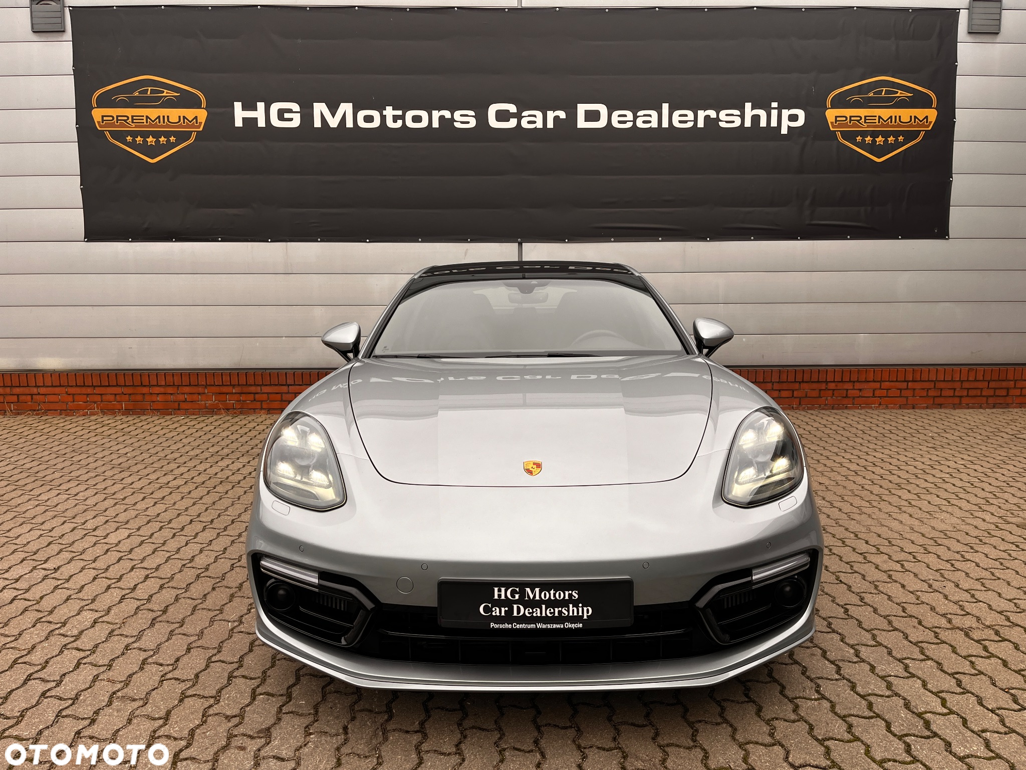 Porsche Panamera 4 - 22