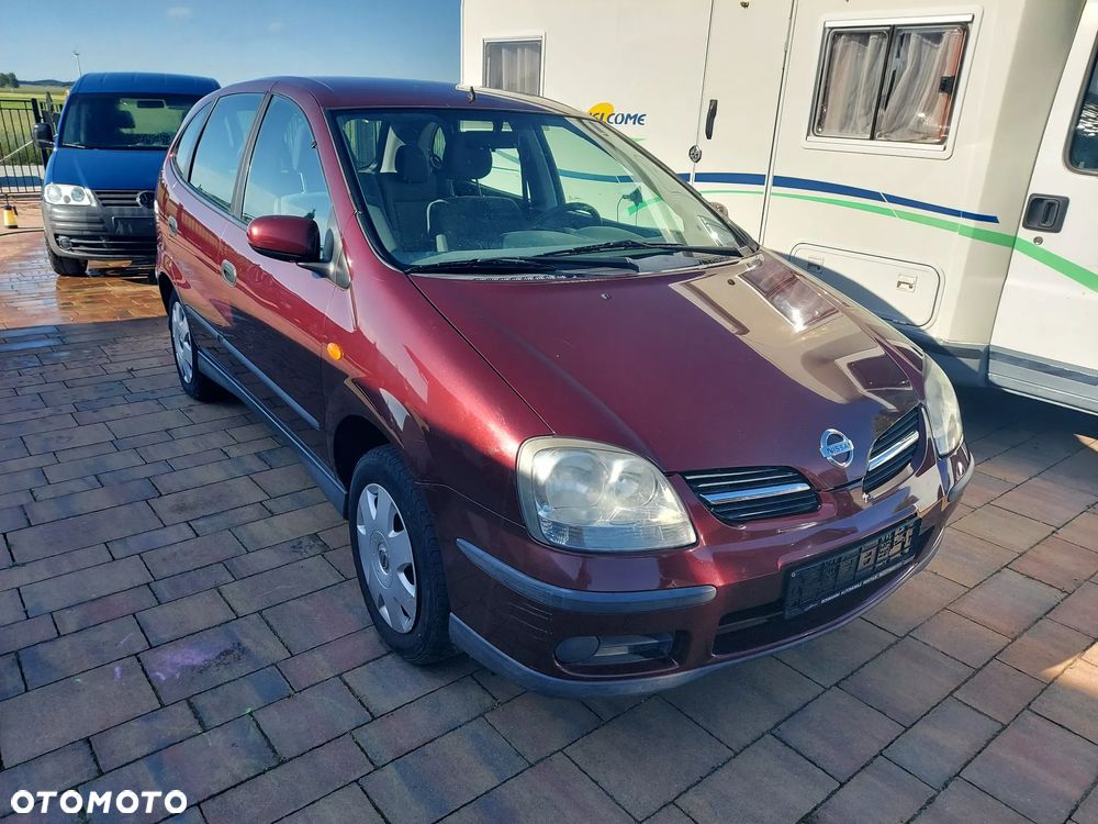 Nissan Almera Tino tekna - 1