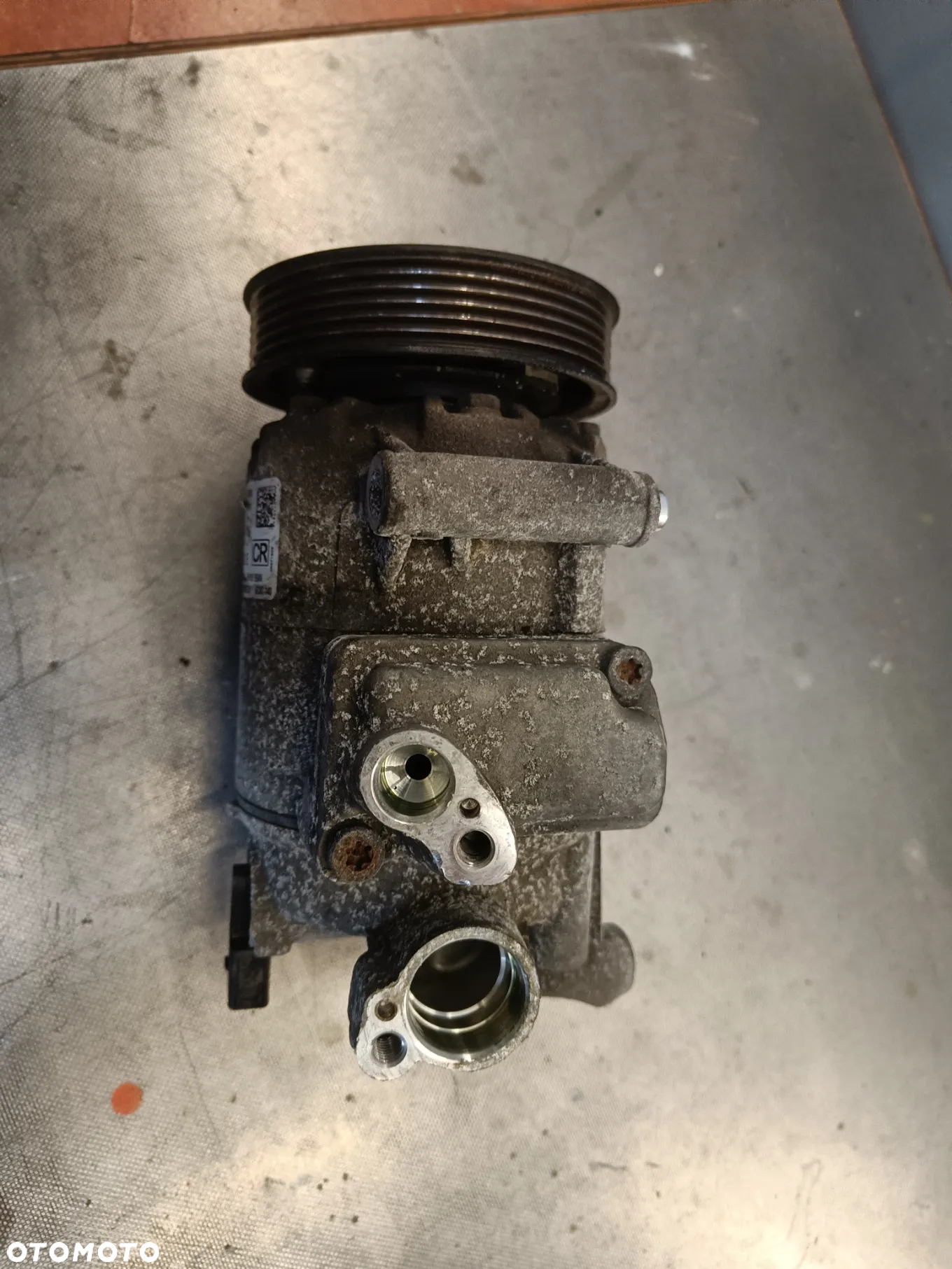 Sprężarka klimatyzacji Skoda Octavia Superb VW Golf Passat Seat Leon Audi kompresor 5N0820803E - 2