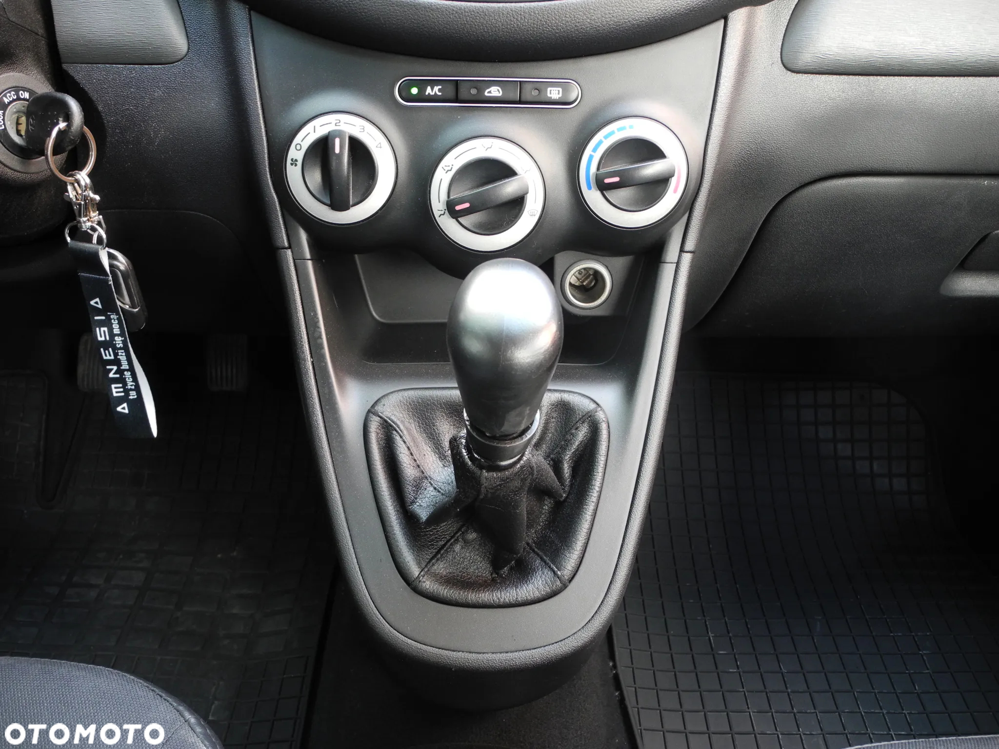 Hyundai i10 - 9