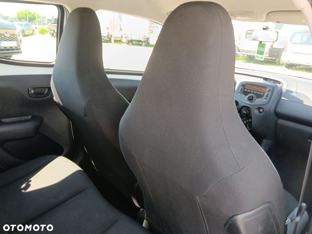 Toyota Aygo - 12