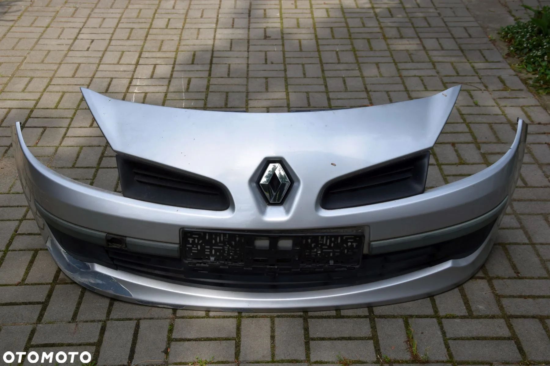 Renault Clio III 3 Zderzak przód przedni srebrny TED69 185 kompletny - 1