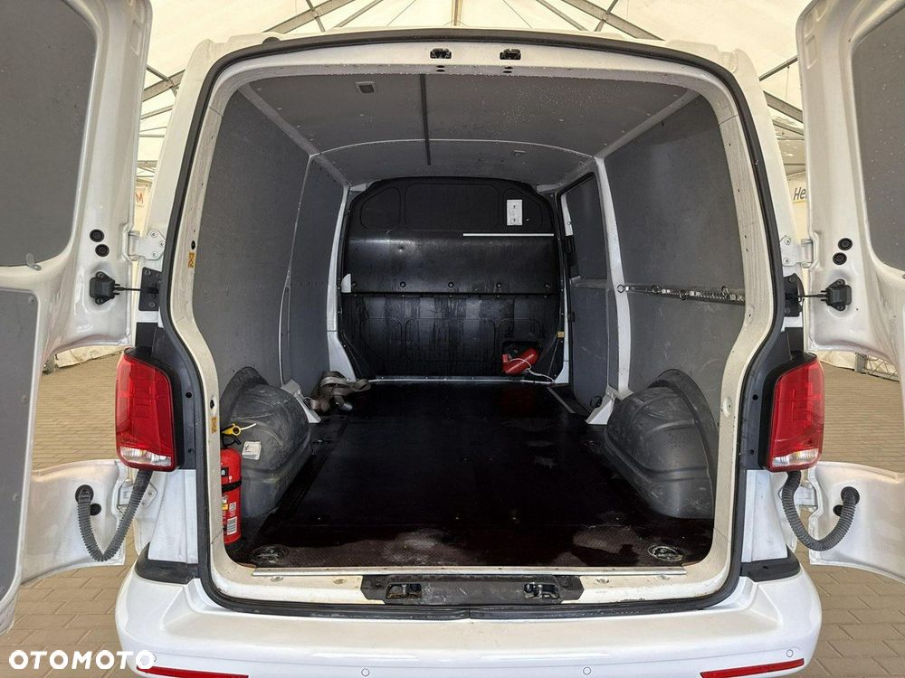 Volkswagen Transporter - 19