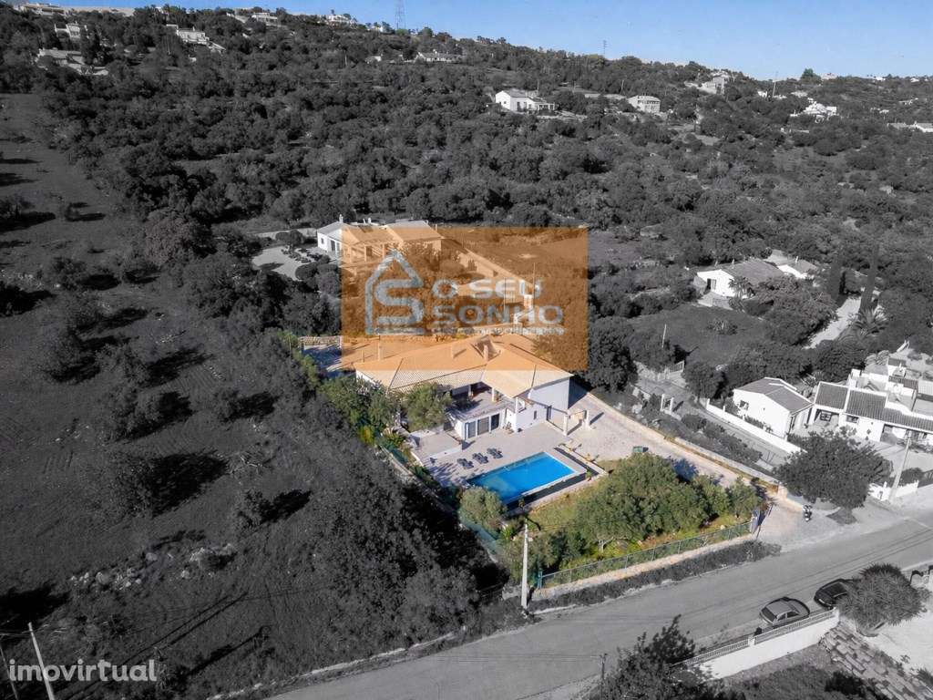 Moradia T3 + 1 com Piscina - Grande imagem: 3/57