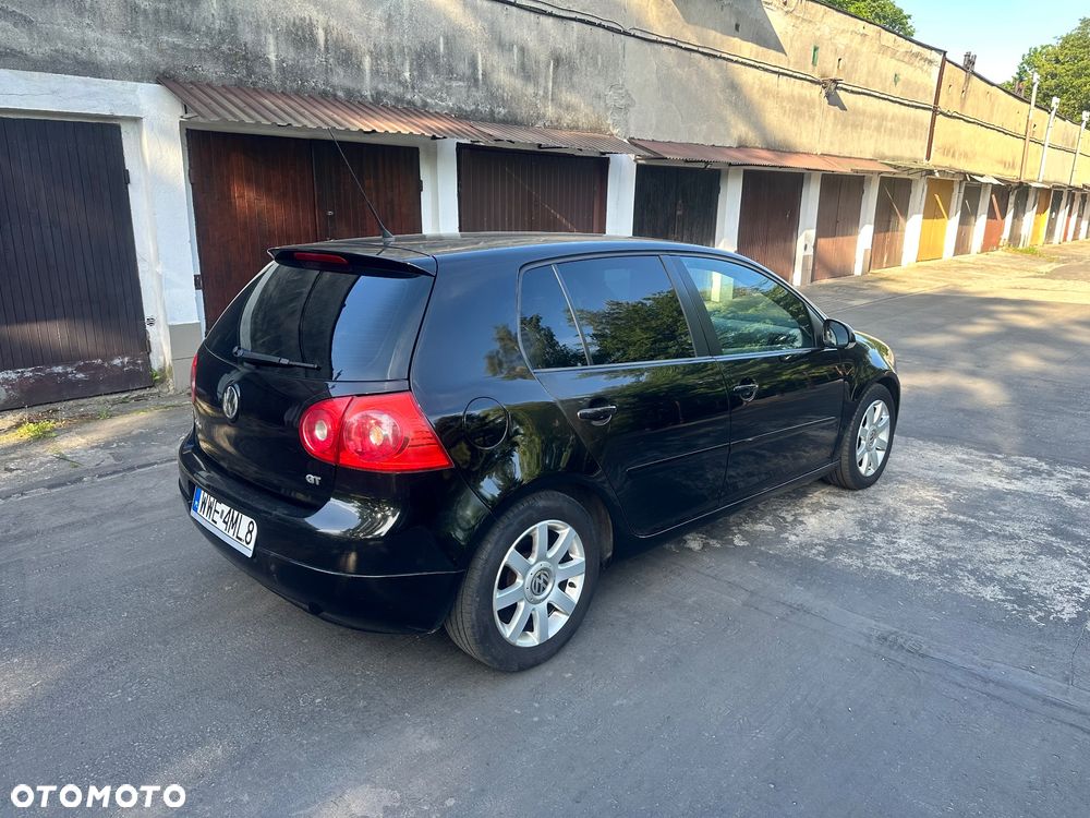 Volkswagen Golf 2.0 TDI DPF GT - 24