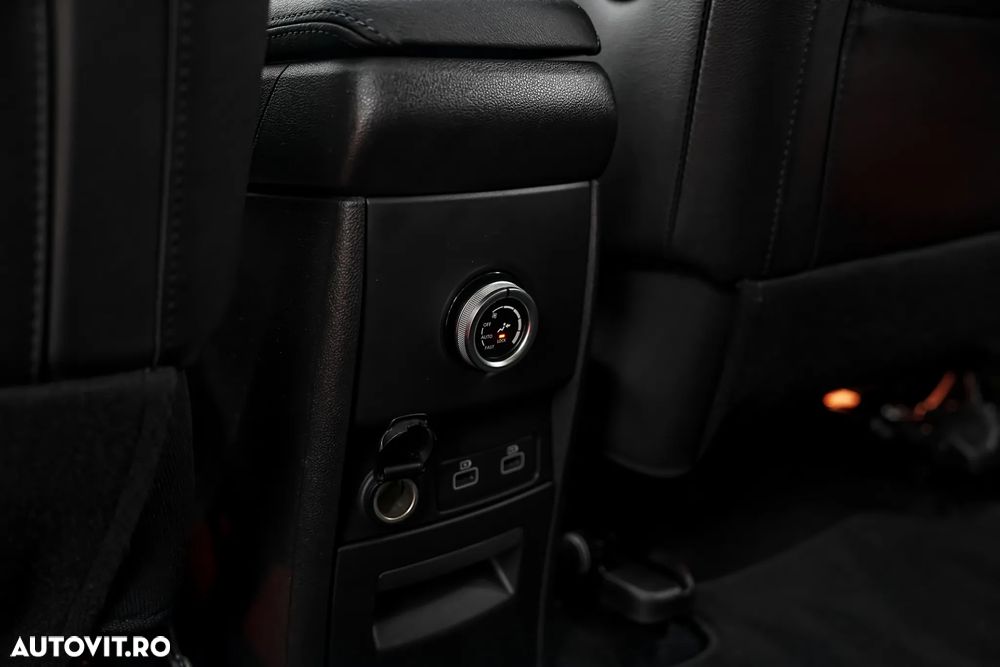 Renault Espace BLUE dCi 160 EDC BUSINESS EDITION - 39