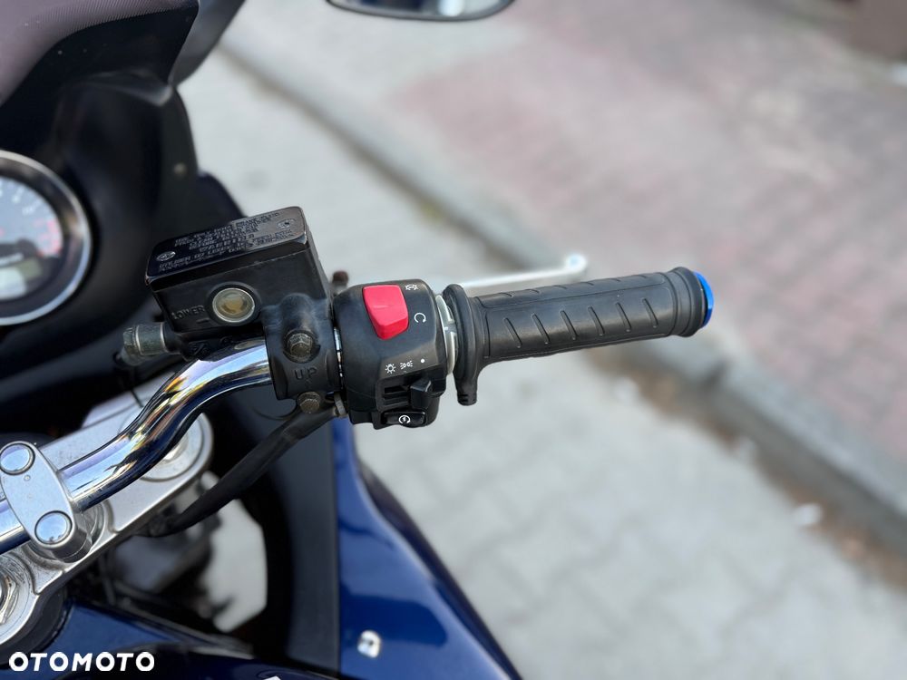 Suzuki Bandit - 25