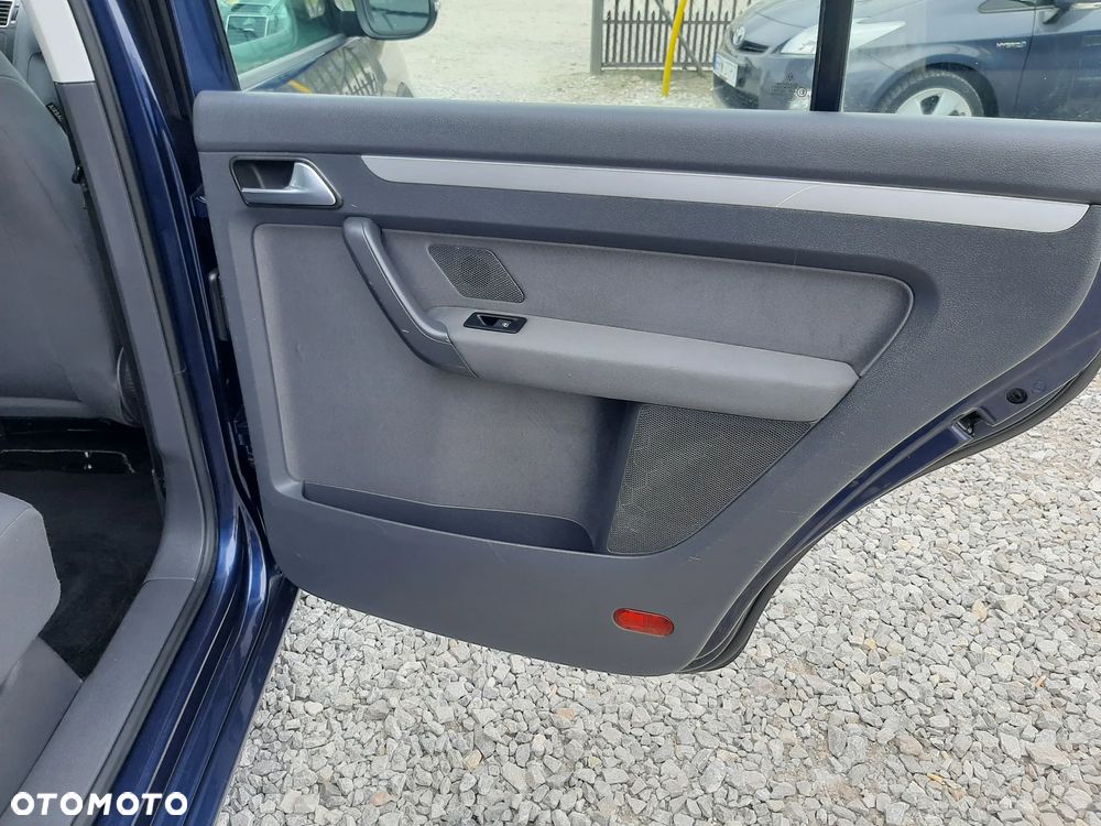 Volkswagen Touran 1.6 TDI DPF BlueMotion Technology Comfortline - 29