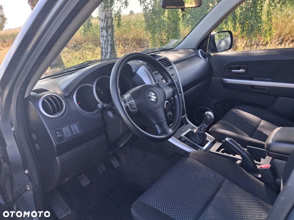 Suzuki Grand Vitara 1.9 DDiS Comfort DPF Limited - 16