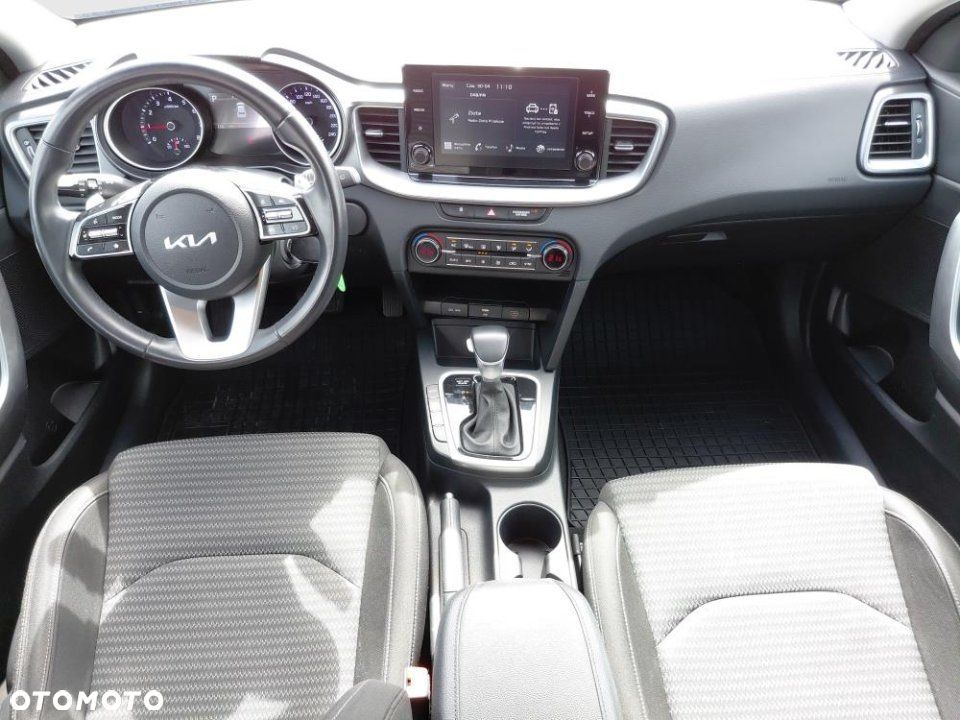 Kia XCeed - 13