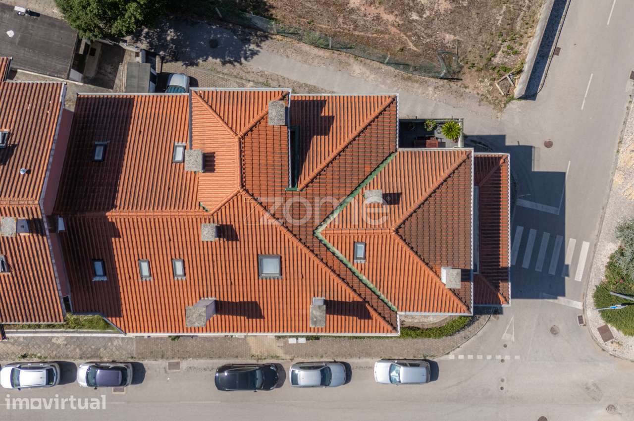 Apartamento T2 Duplex em Santo António dos Olivais, Coimbra - Grande imagem: 4/36