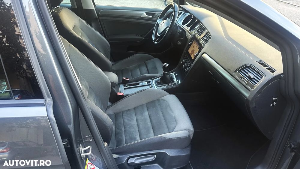 Volkswagen Golf 1.6 TDI (BlueMotion Technology) Trendline - 12