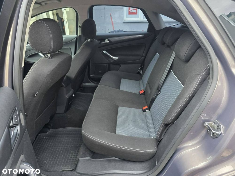 Ford Mondeo 1.6 Eco Boost Start-Stopp Ambiente - 24