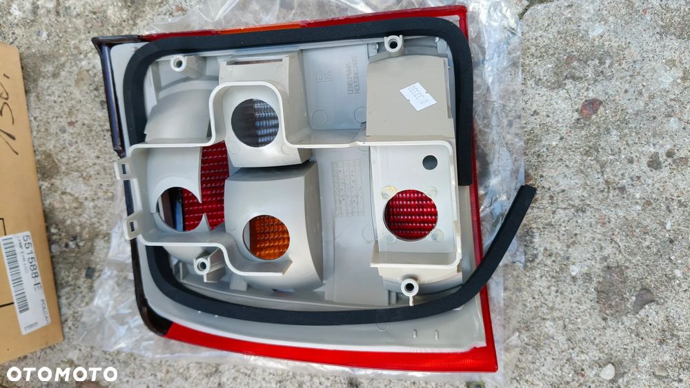 Lampa lewy tył prawy tył Vectra a - 10