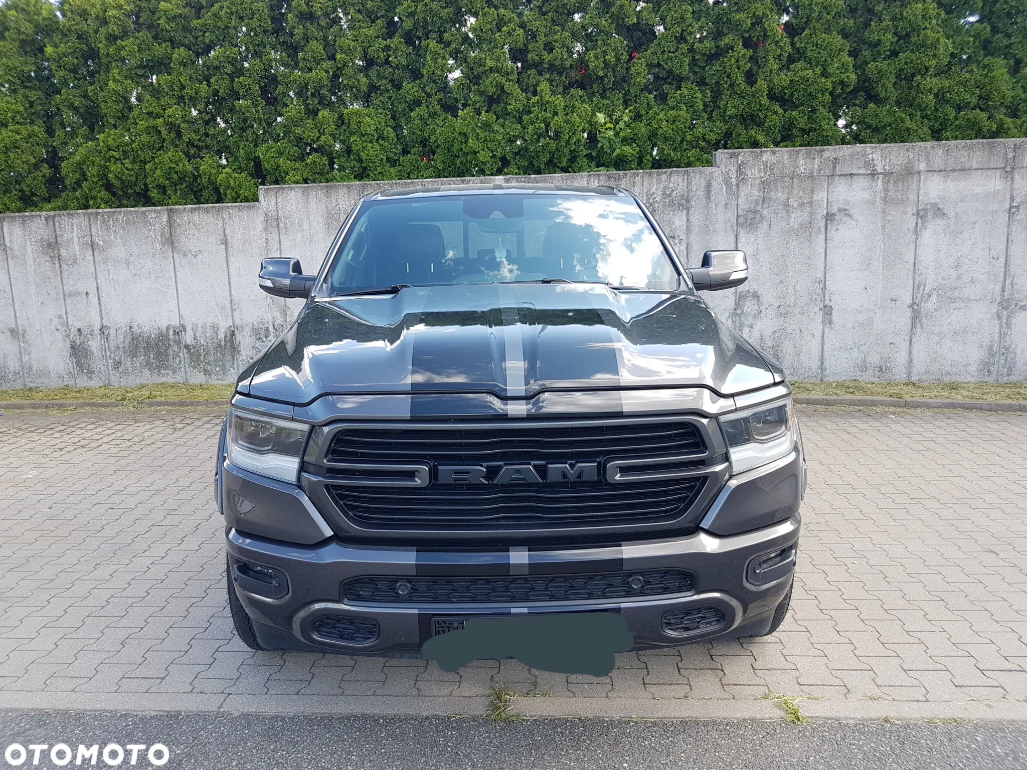 Dodge RAM 1500 5.7 4x4 - 2
