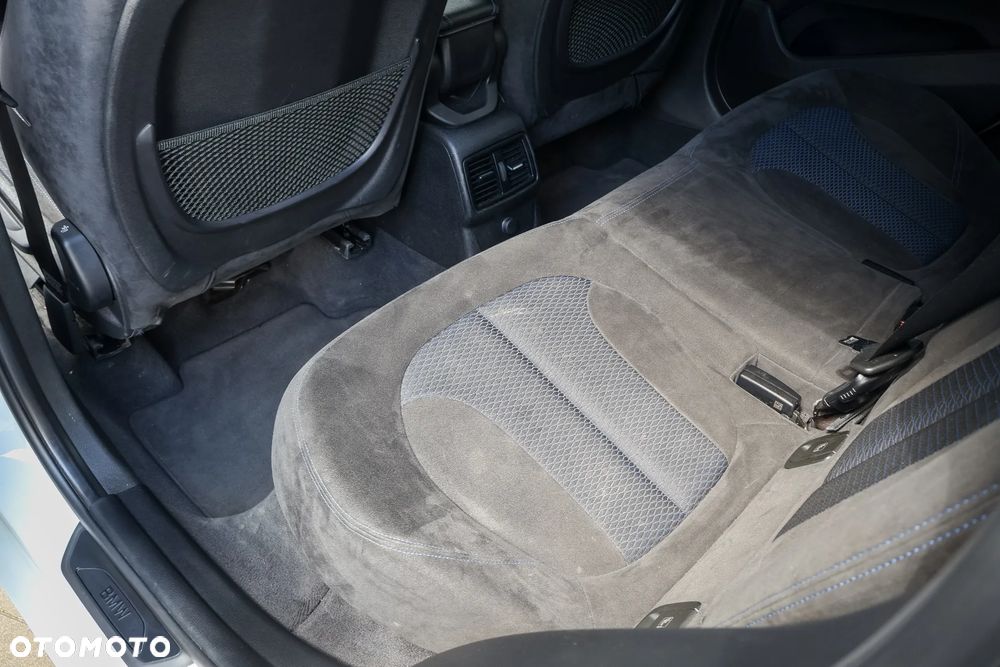 BMW X1 xDrive18d M Sport - 9