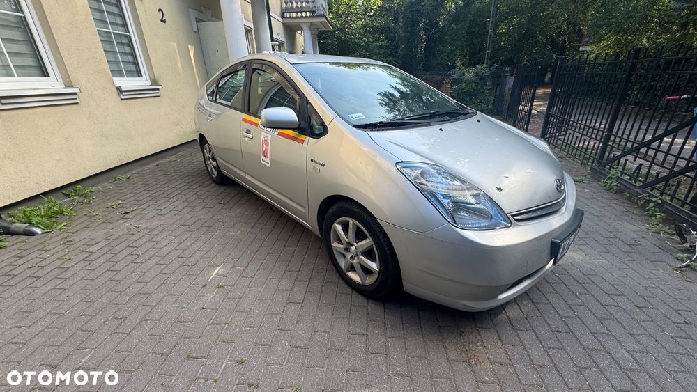 Toyota Prius 1.5 VVT-i Prestige - 2