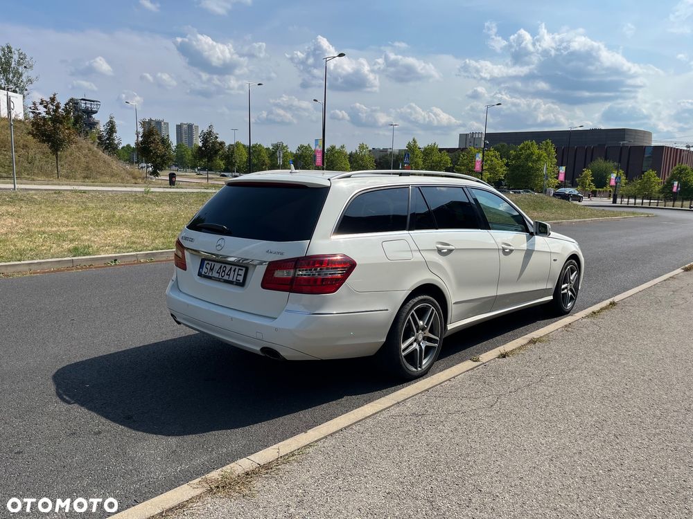 Mercedes-Benz Klasa E 350 CDI 4-Matic BlueEff Avantgarde - 5