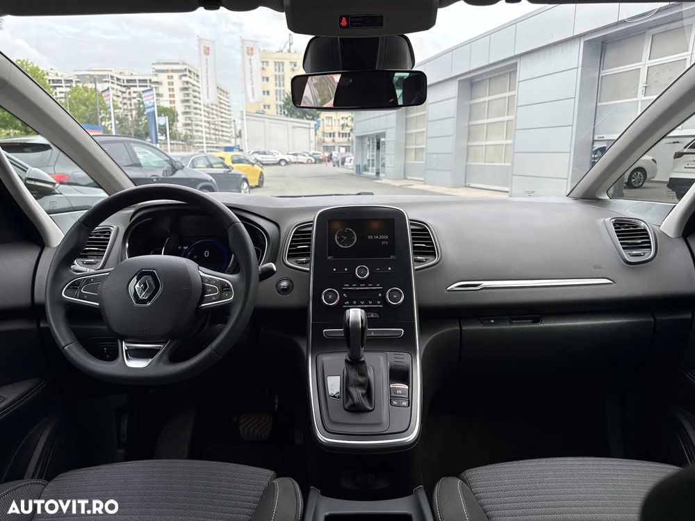 Renault Grand Scenic - 10