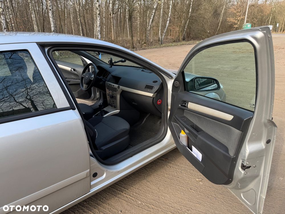 Opel Astra 1.6 Edition - 18