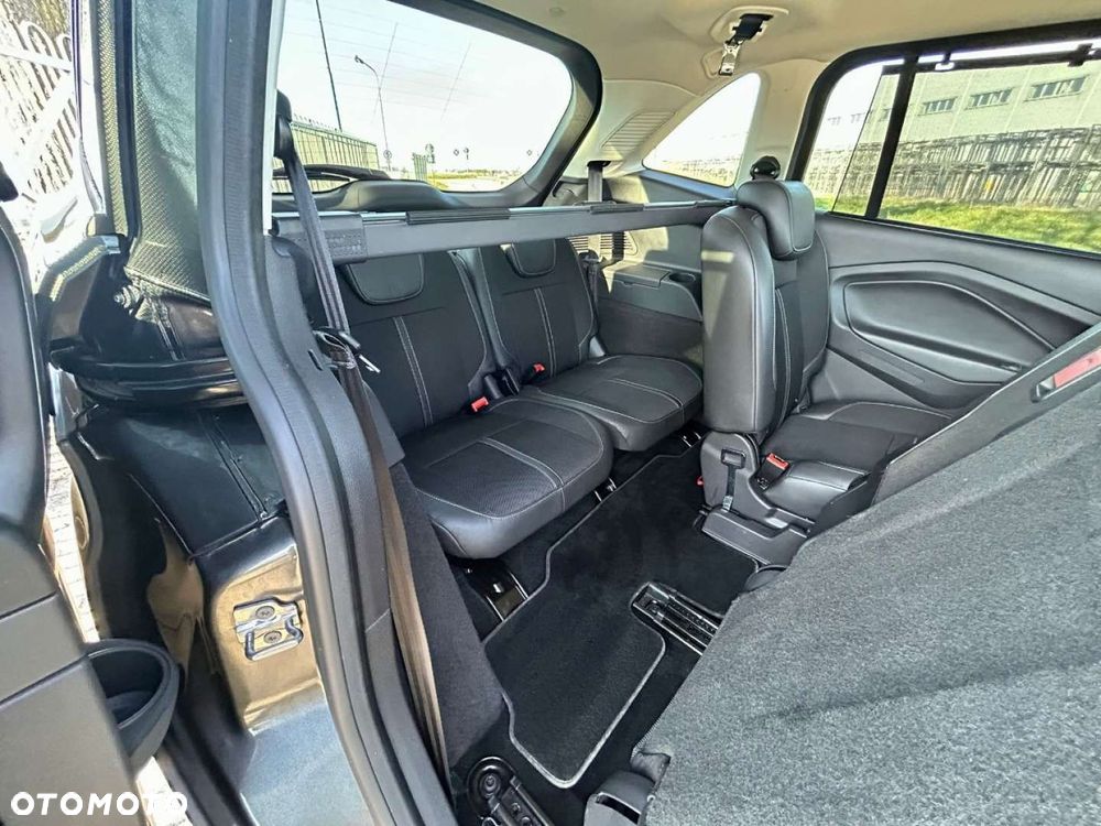Ford Grand C-MAX - 10