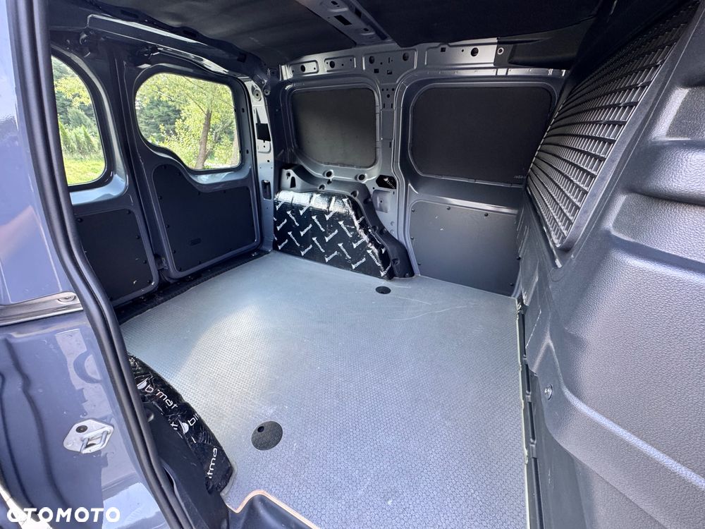 Volkswagen Caddy - 7