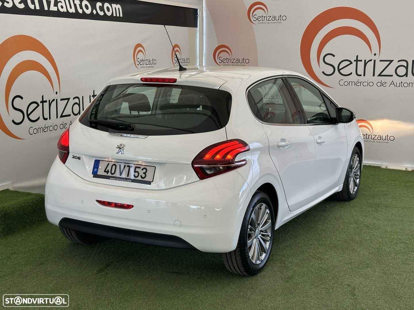 Peugeot 208 1.2 PureTech Allure - 5