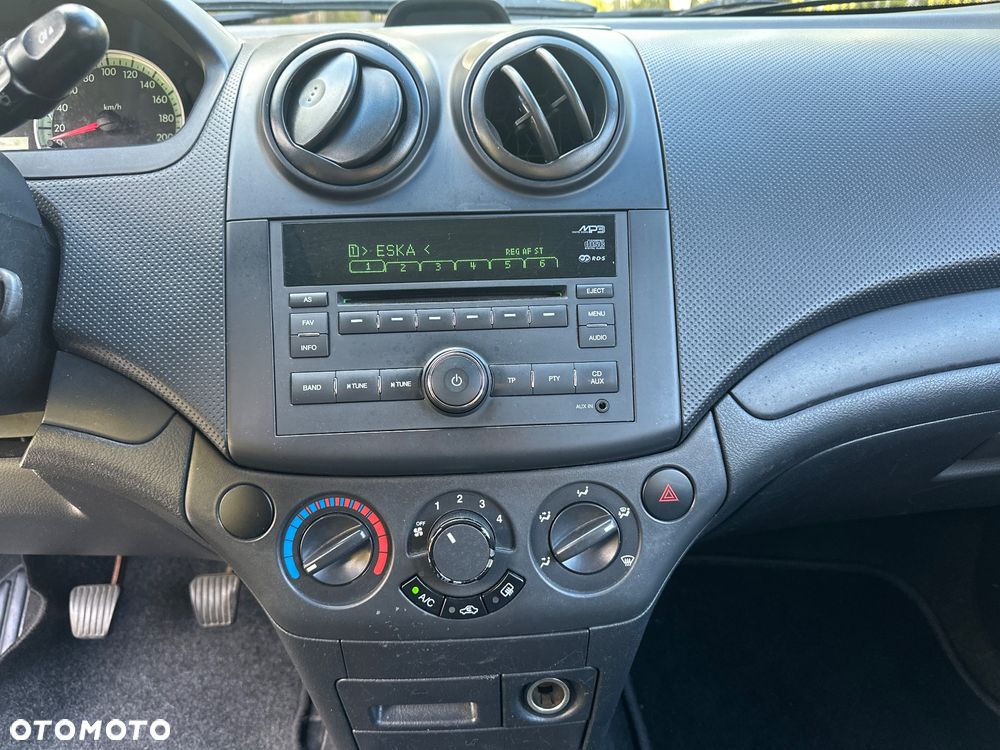Chevrolet Aveo 1.2 LS - 20