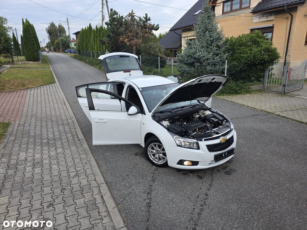 Chevrolet Cruze 1.6 LT+ - 1